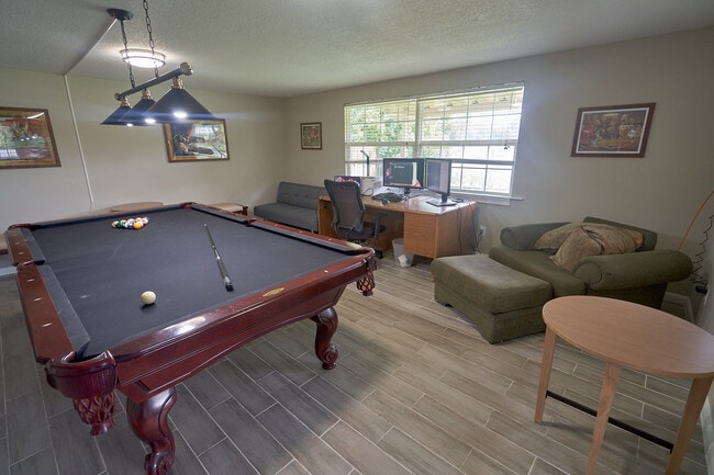 Game Room and Office - 709 Meredith St