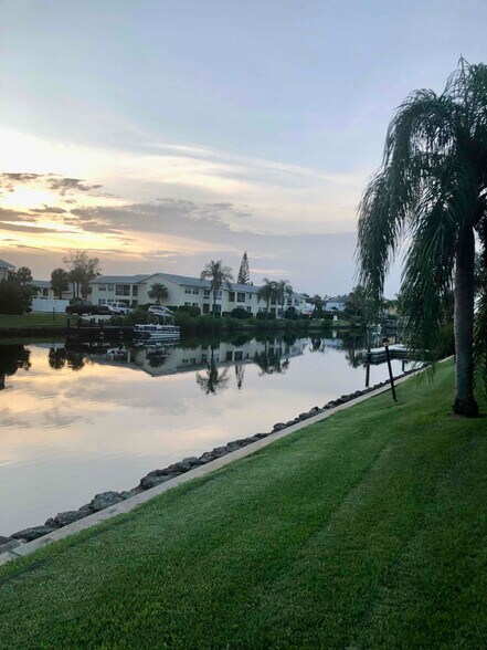 Building Photo - 1825 Cobia Dr