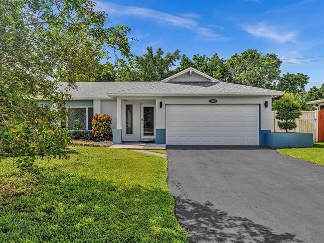 Primary Photo - 9960 NW 23rd St