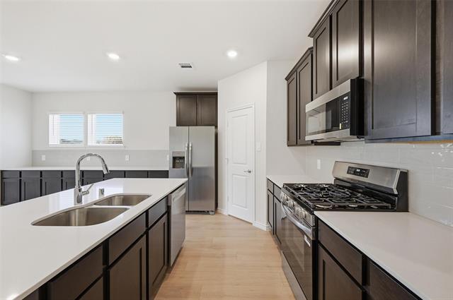 Building Photo - 105 Rita Dr