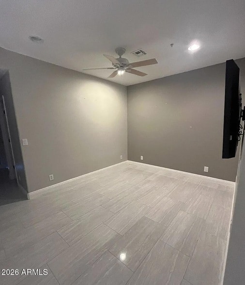 Building Photo - 1442 W Coral Reef Dr