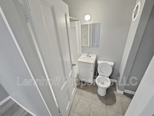 Building Photo - 417 Westford St