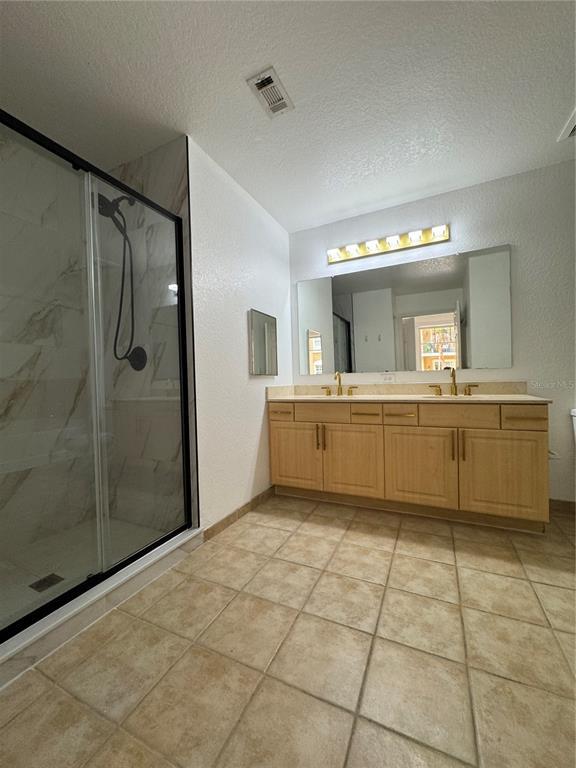 Building Photo - 1064 N Tamiami Trl