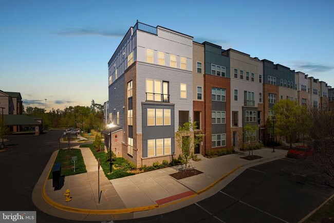 Building Photo - 2612 Neabsco Common Pl
