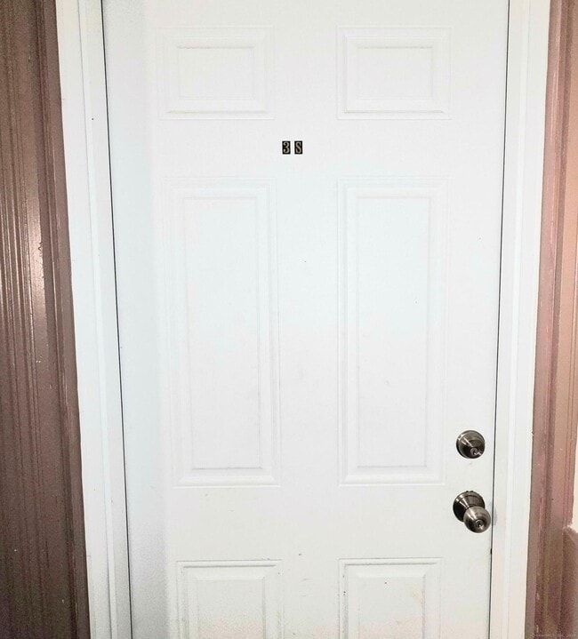 Building Photo - 424 Pembroke St