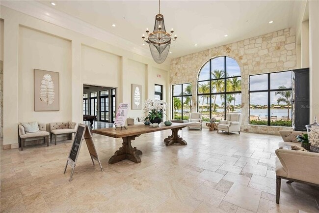Building Photo - 645 Maraviya Blvd