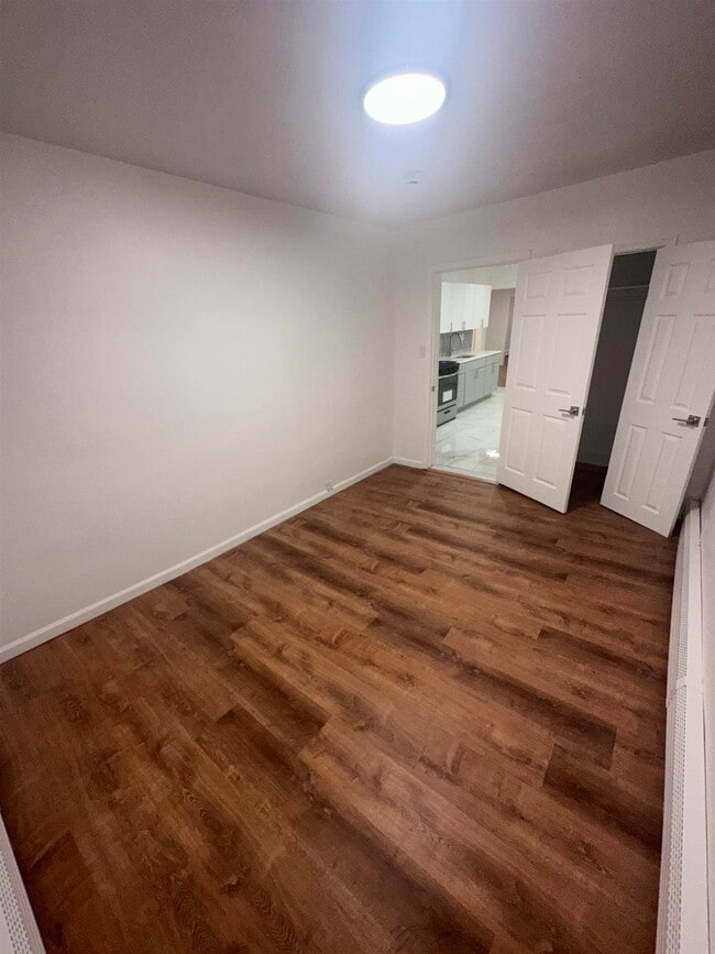 Building Photo - 23 Valley Pl