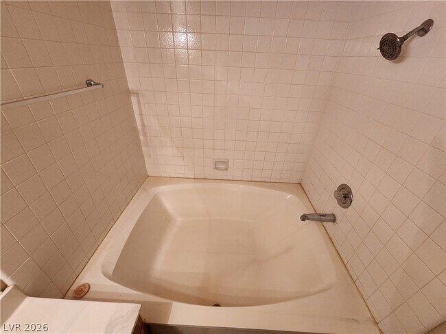 Building Photo - 509 Indian Bluff St