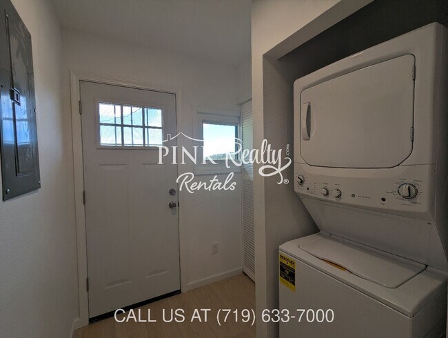 Building Photo - 120 Lafayette Rd