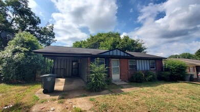 Building Photo - 271 W Levi Rd