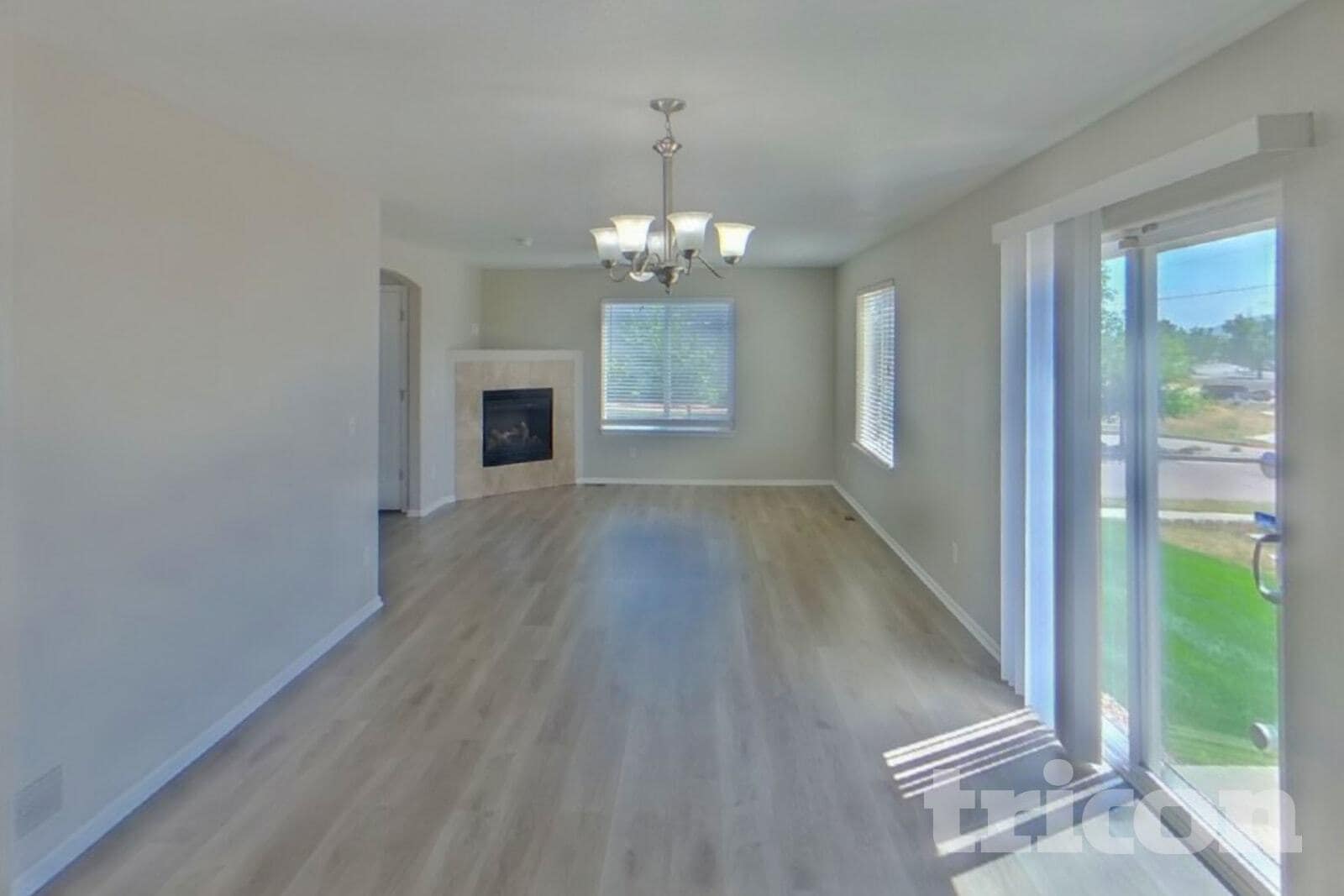 Building Photo - 2728 Sierra Springs Dr