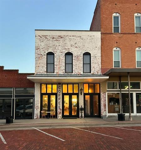 Building Photo - 206 McKinney St