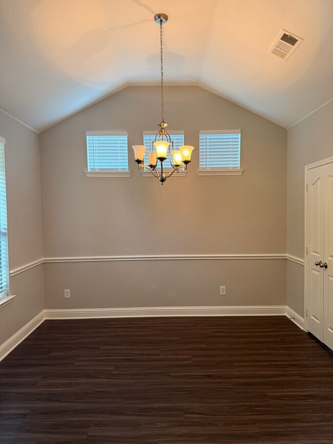 Building Photo - 3105 Whispering Pine Blvd