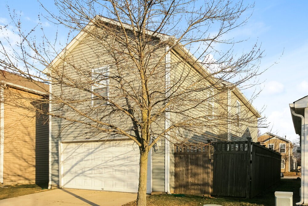 Building Photo - 12179 Maize Dr