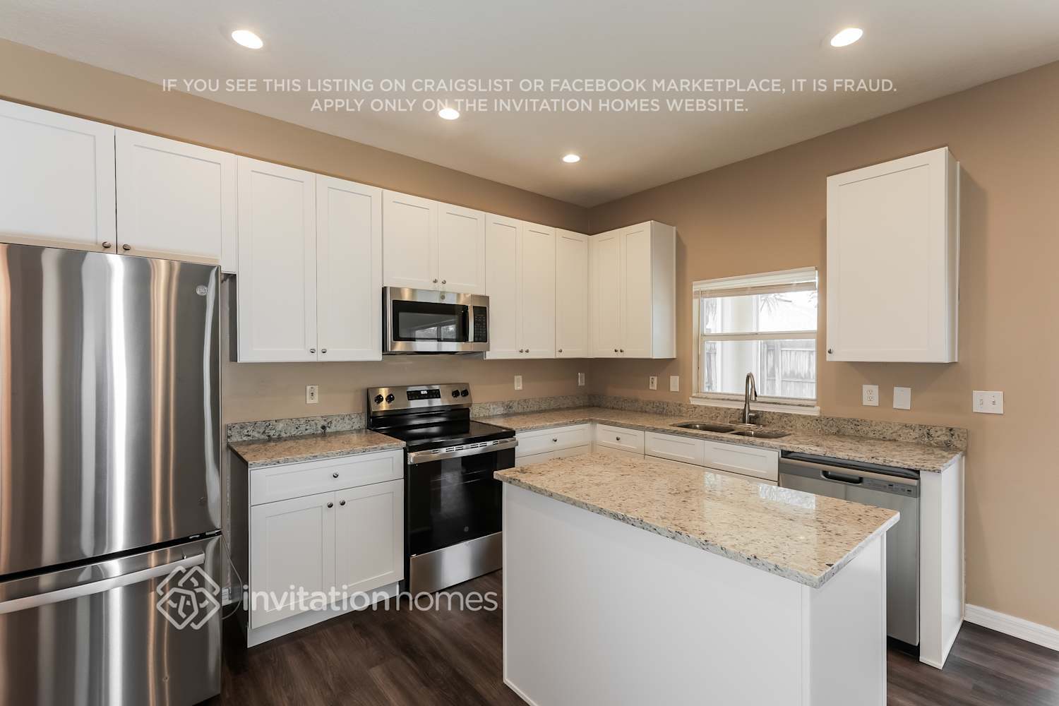 Building Photo - 721 Star Pointe Dr