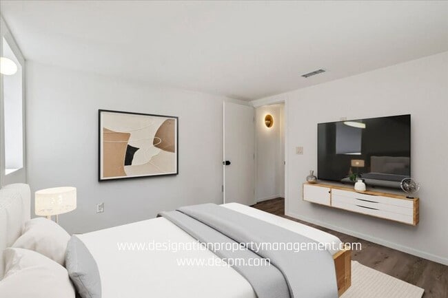 Building Photo - 3183 1/2 Verdugo Place