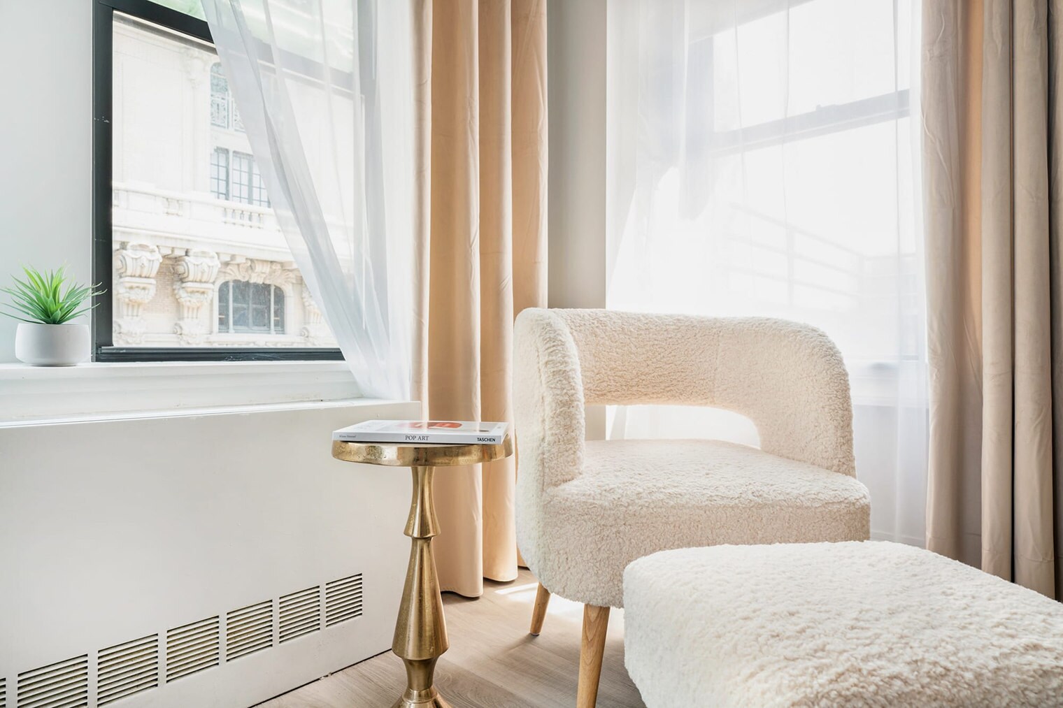 Building Photo - 240 W 73rd St