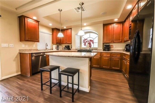 Building Photo - 8450 W Sapphire St