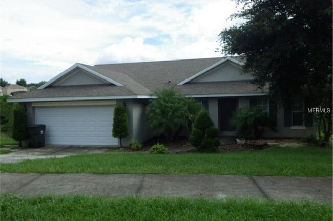Primary Photo - Spacious 4 Bed 2.5 Bath Single Family Home...