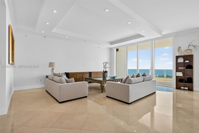 Building Photo - 20155 NE 38th Ct