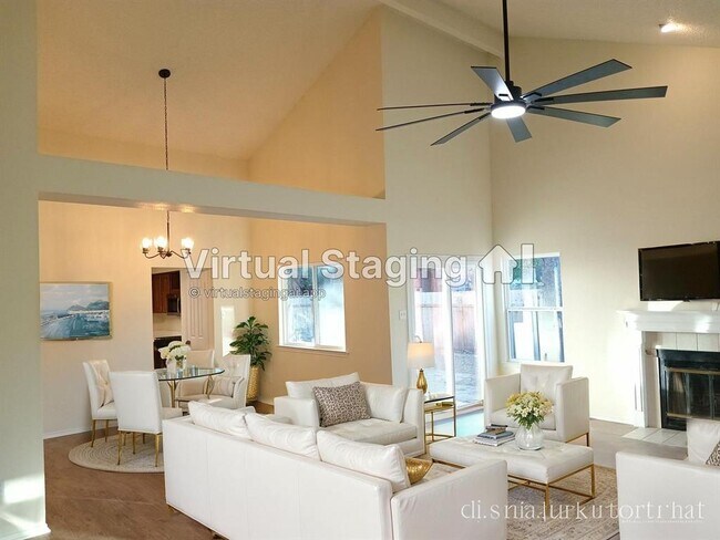 Building Photo - 13236 Kerrville Folkway