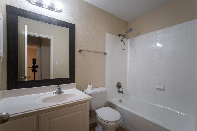 Building Photo - 8442 Rollins Bend Ln