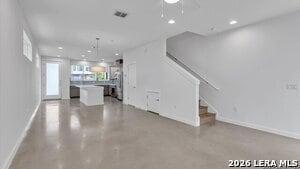 Building Photo - 102 Tendick St