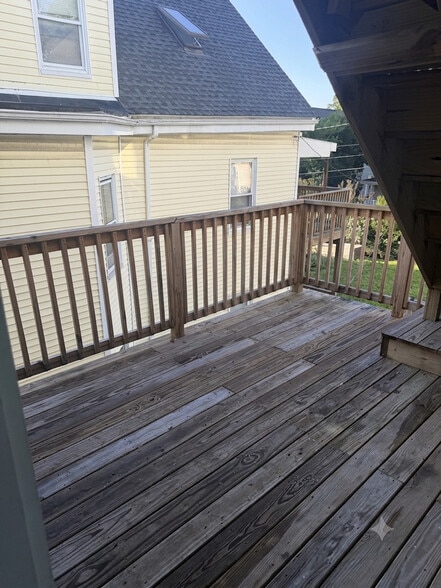 Back Porch - 151 Crawford St