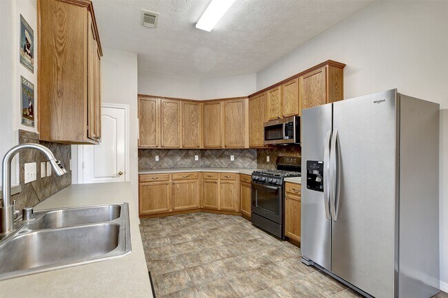 Building Photo - 2013 Lulach Ln