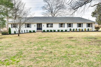 Building Photo - Great Brentwood 4BR Home