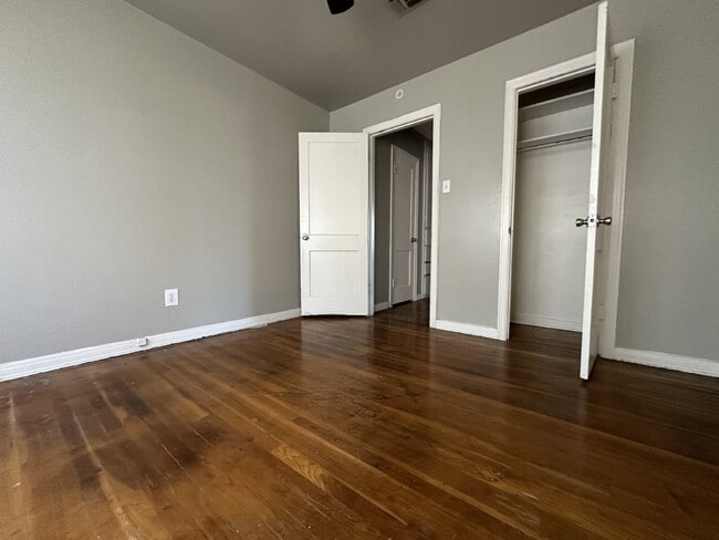 Building Photo - Cozy 1/1 with Private Yard, Close to TTU