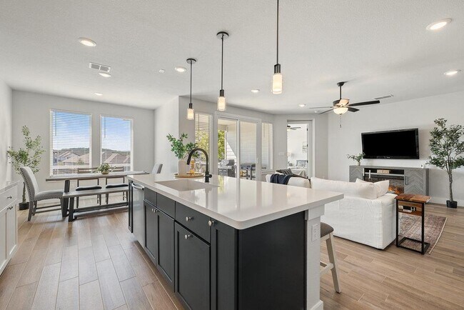 Building Photo - 1005 Sage Thrasher Cir