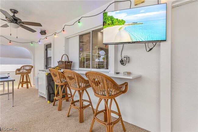 Building Photo - 428 SW 37th St