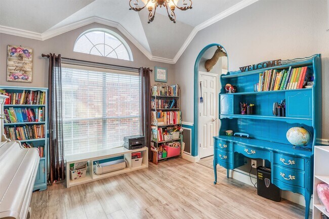 Building Photo - 506 Taskwood Dr