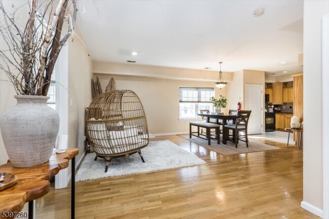 Building Photo - 349-353 S Broad St