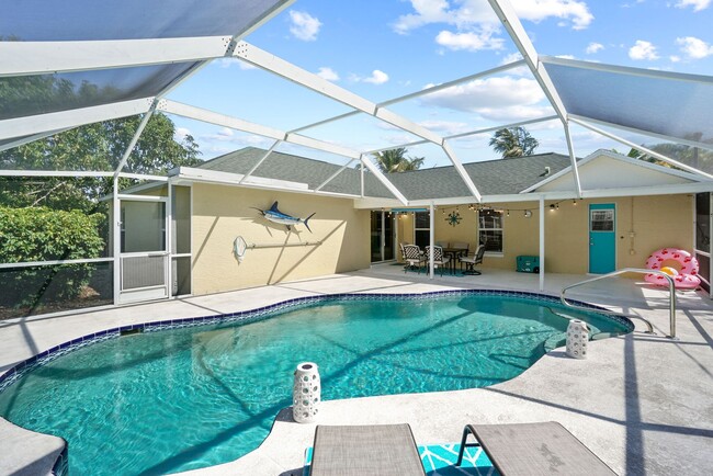 Primary Photo - BEAUTIFUL 4/2/2 POOL HOME!