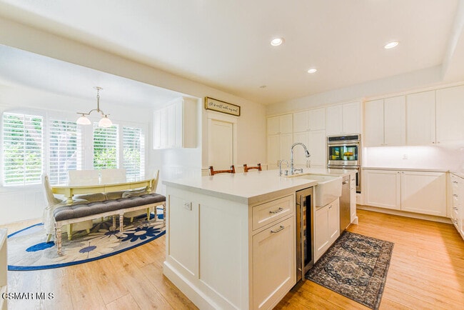 Building Photo - 2230 Memory Ln