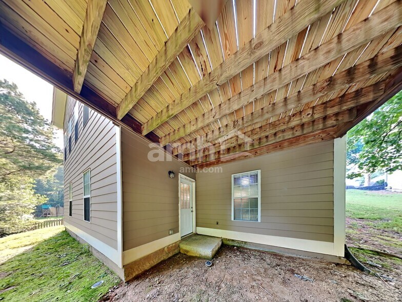 Building Photo - 997 Bridge Mill Ave