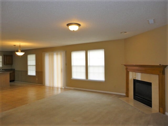 Building Photo - 1332 Clove Ct