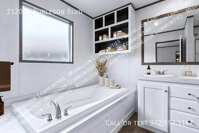 Building Photo - 2120 S Burleson Blvd