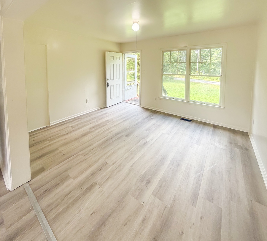 Building Photo - 520 Lancaster Creek Dr