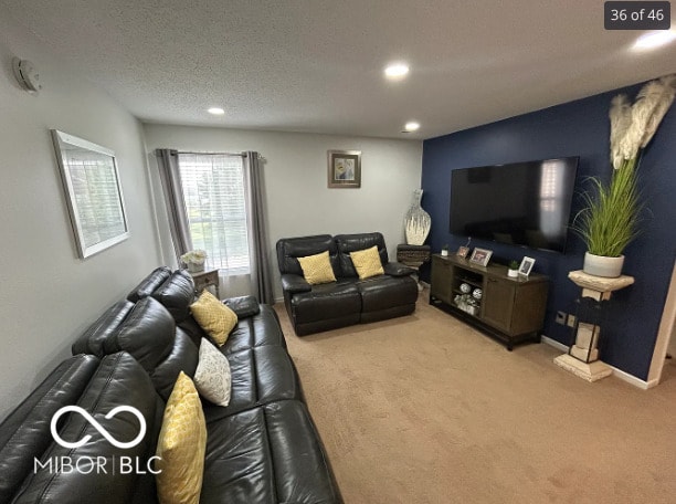 Building Photo - 9982 Big Bend Dr