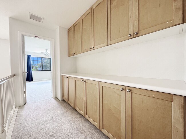 Building Photo - Spacious Ewa Beach Home with Central A/C