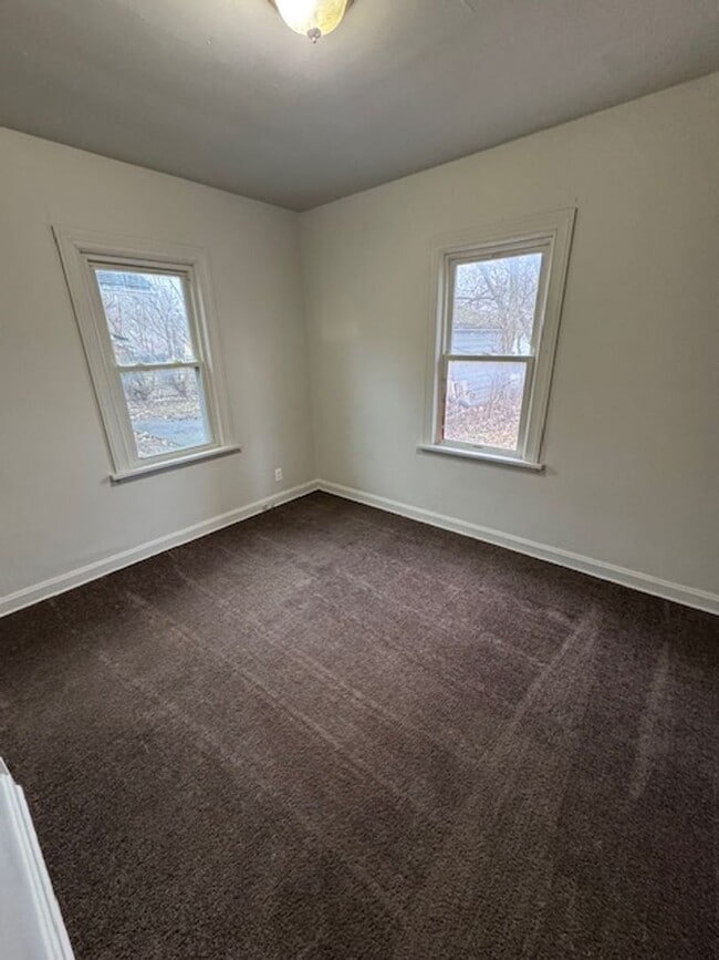 Building Photo - 3415 Holton Ave