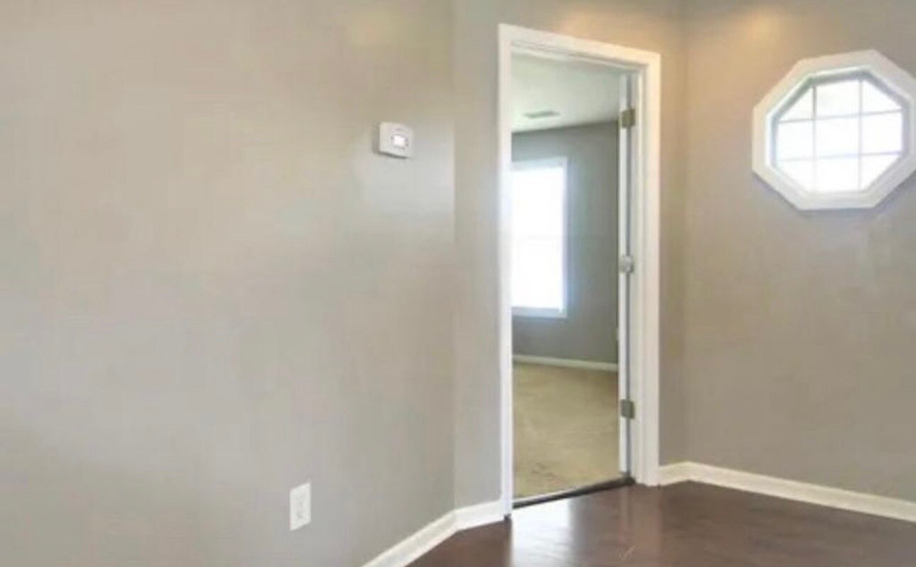 Building Photo - 428 Greathouse Dr