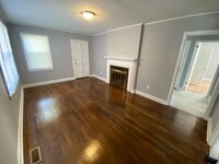 Building Photo - For Rent: Charming 3BR Home in Burlington,...