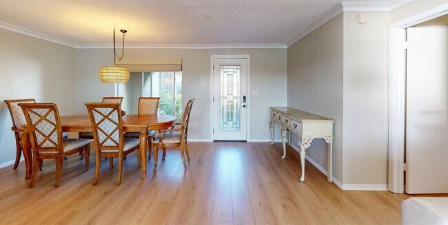 Building Photo - 3606 Belle Vista Dr E