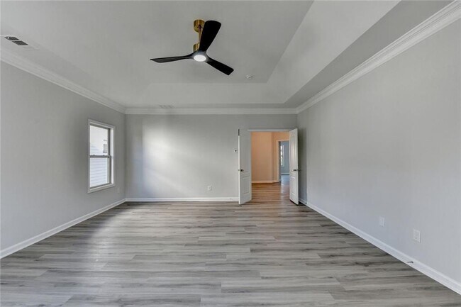 Building Photo - 4032 Ridge Grove Way