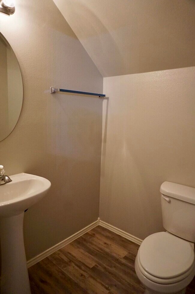 Building Photo - 4307 Regina Dr