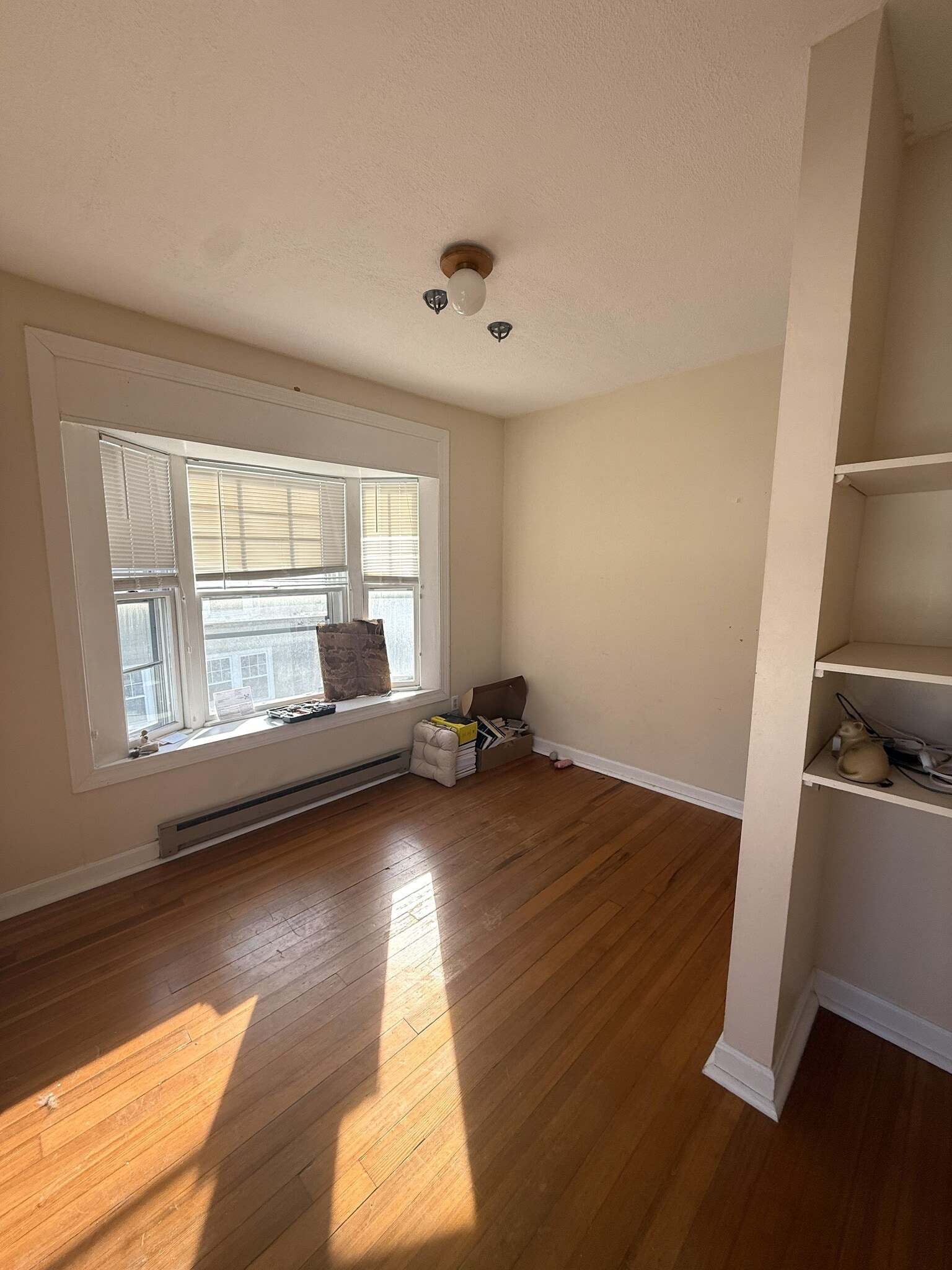 Building Photo - 5 Brewer St